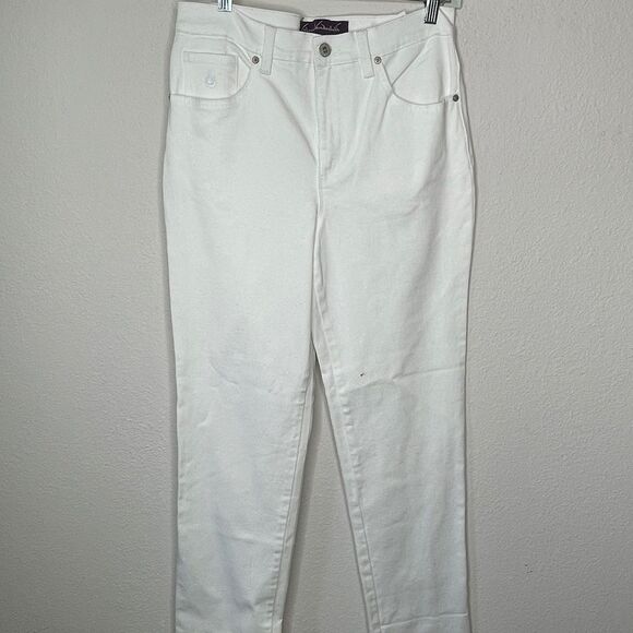 Gloria Vanderbilt Amanda White Jeans - Picture 10 of 10